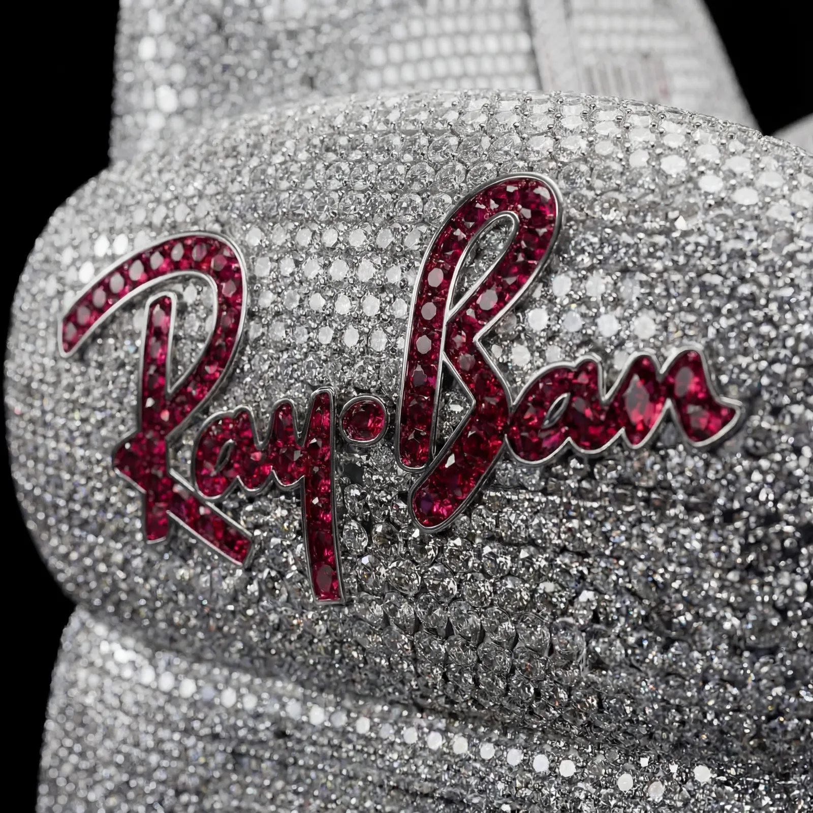 Rayban Armchair alt 3